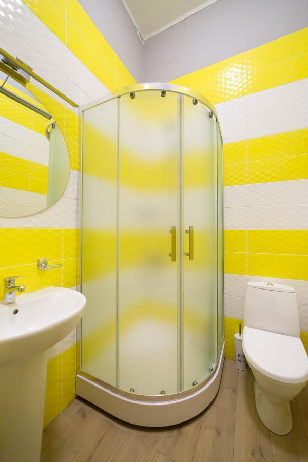 Hotel Bee Station Kiev Exterior foto